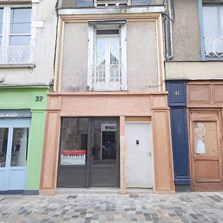 Spacieux T3 Lumineux Dans Quartier Historique Avec Wifi Redon Exterior photo